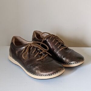 Alegria Essence Faux Snake Skin Lace Up Sneakers